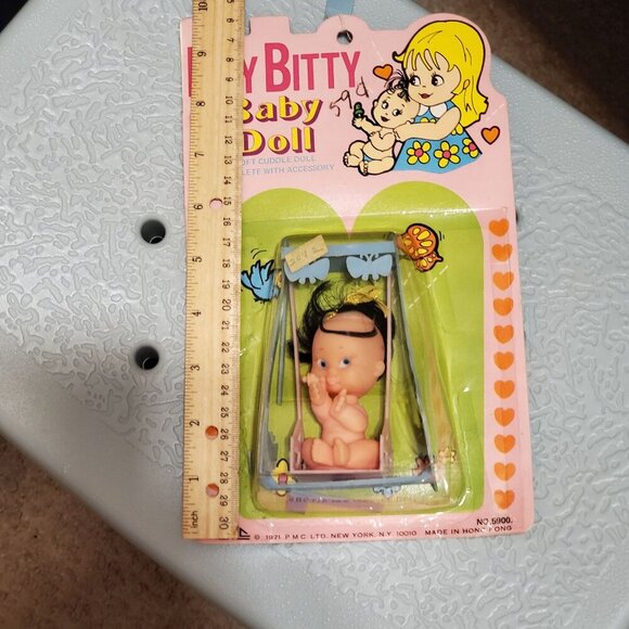 VTG 1971 Itty Bitty Baby Doll Soft 2" Cuddle Doll With Accessory New In Package - Picture 10 of 11